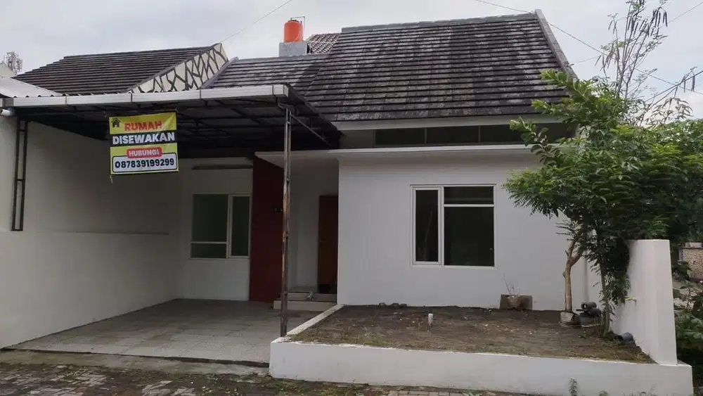 Dikontrakkan RUMAH di dalam PERUMAHAN one gate system security 24 jam