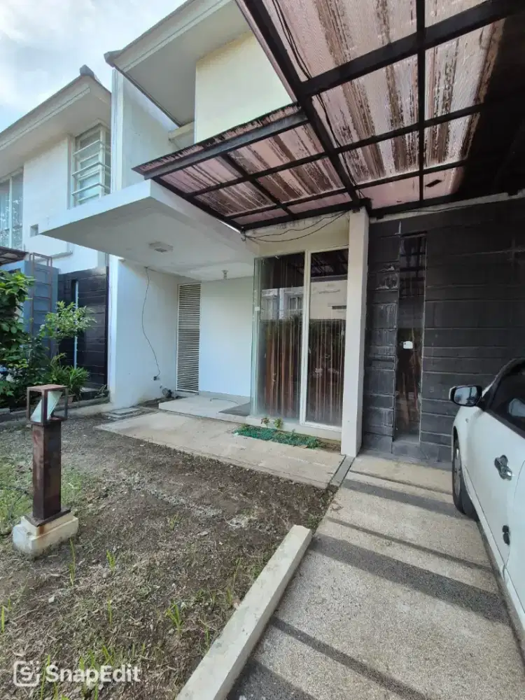 Dijual rumah pakuwon city