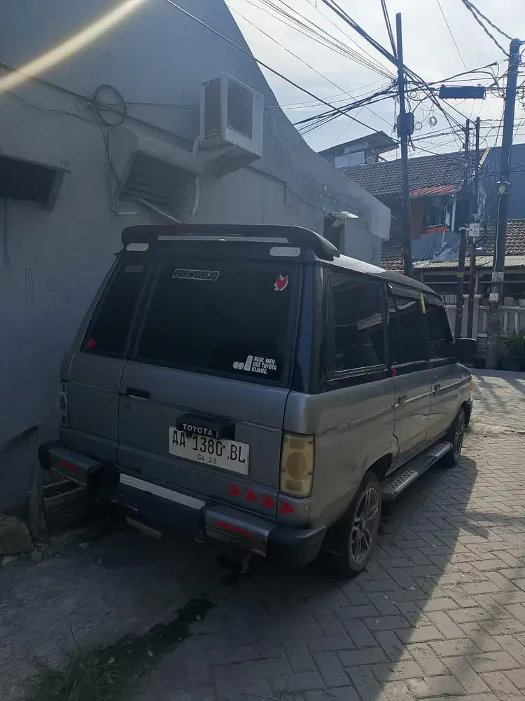 Toyota Kijang 1987 Bensin