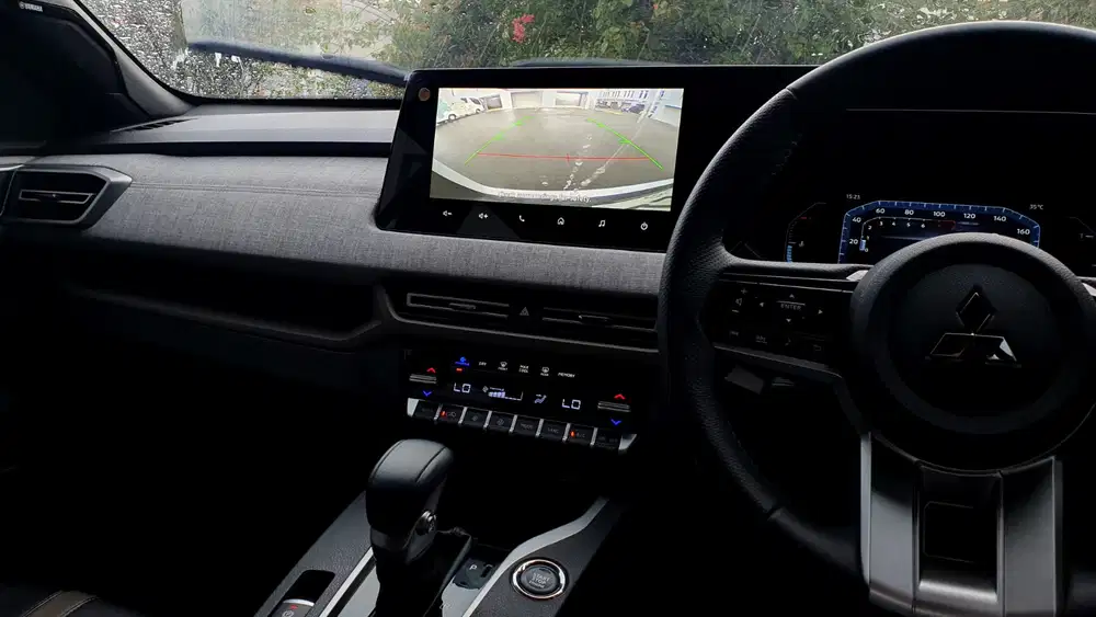 [ GARANSI 5TH ] Mitsubishi XForce X Force Ultimate 1.5 AT 2024/2025