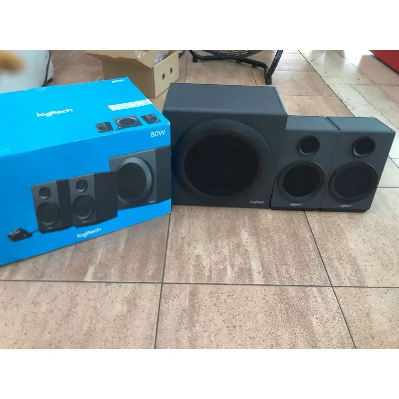 Jual Cepat Speaker Logitech Z333 Subwofer  (Second Mulus Parahhh)