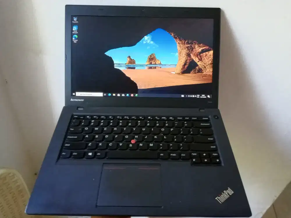 Laptop lenovo thinkpad t440 i5 ssd ram 8 ngebut