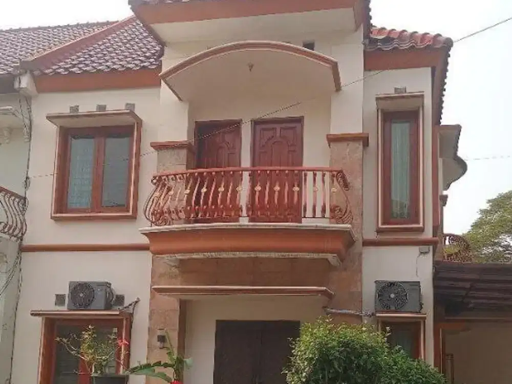 RUMAH CANTIK SIAP HUNI DI PERUM JATINEGARA BARU PENGGILINGAN CAKUNG