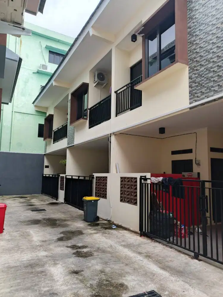 Dijual Rumah 2Lt 3Ktidur dekat Tol Becakayu Sumber Artha Kalimalang