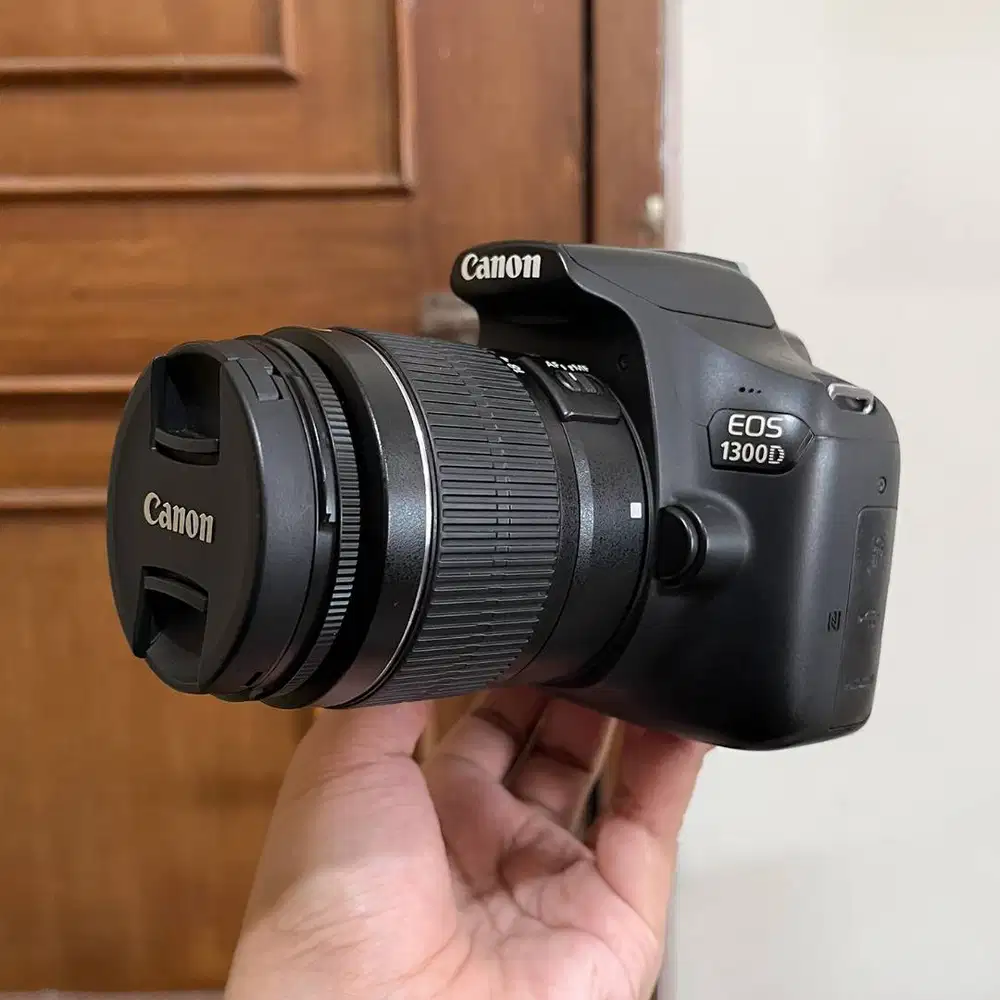 Kamera Canon 1300D Kit 18-55mm Wifi Box Tas Mmc