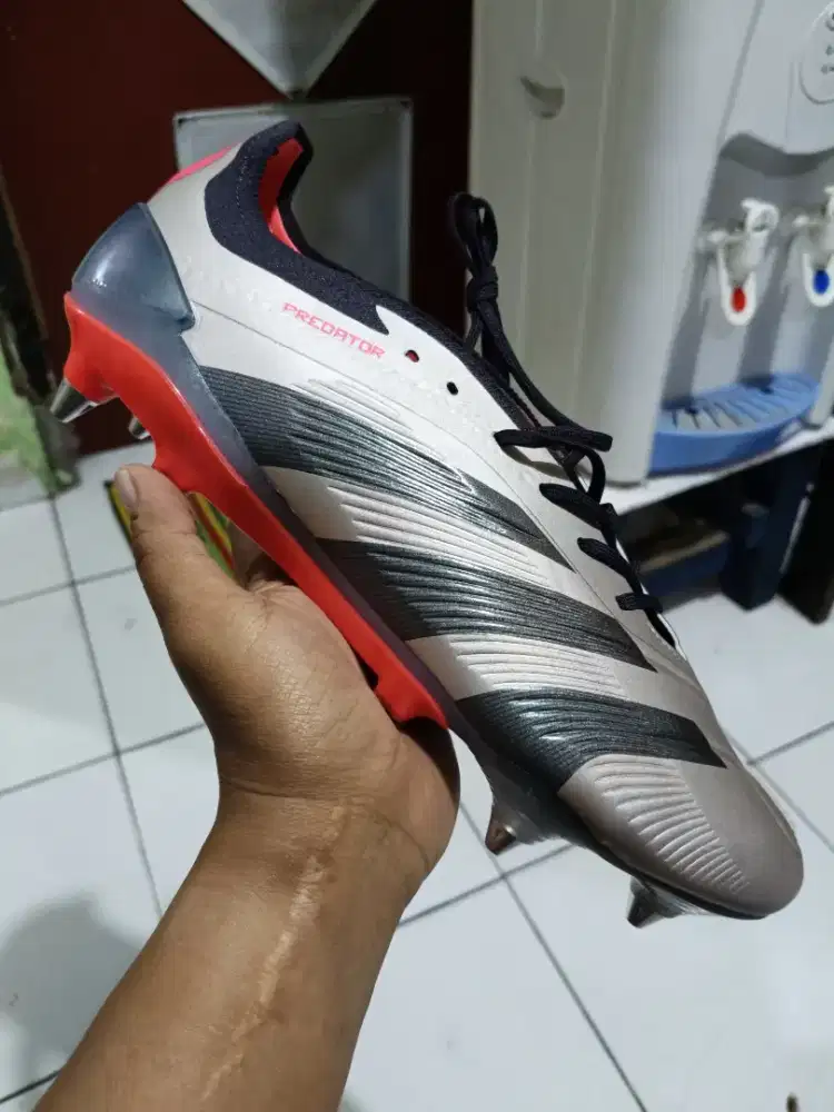 Adidas Predator Elite SG Size 45 (29 cm) Kondisi Baru