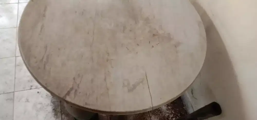Meja marmer Tua antik