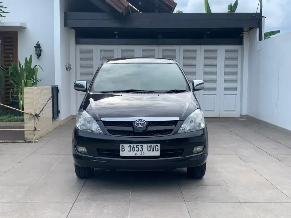 Kijang Innova 2.0 G bensin matic hitam,siap pakai