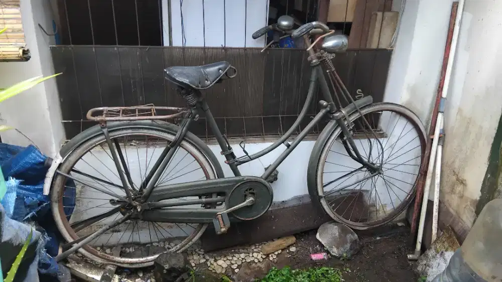 Sepeda onthel langka