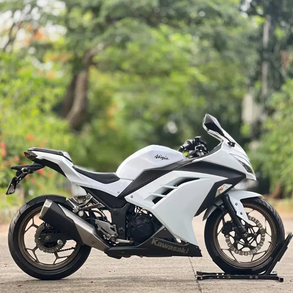 KAWASAKI NINJA 250 FI OLD PUTIH 2013 PAJAK PANJANG SIAP NGEBUT