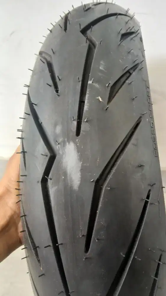 Ban motor 120/70 R17
