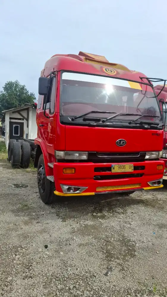 KABIN SASIS NISSAN PKC 211