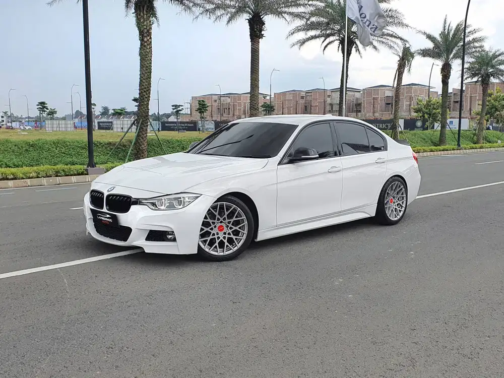 [LOW ODO !!] BMW F30 320i FACELIFT LCI SPORT 2018