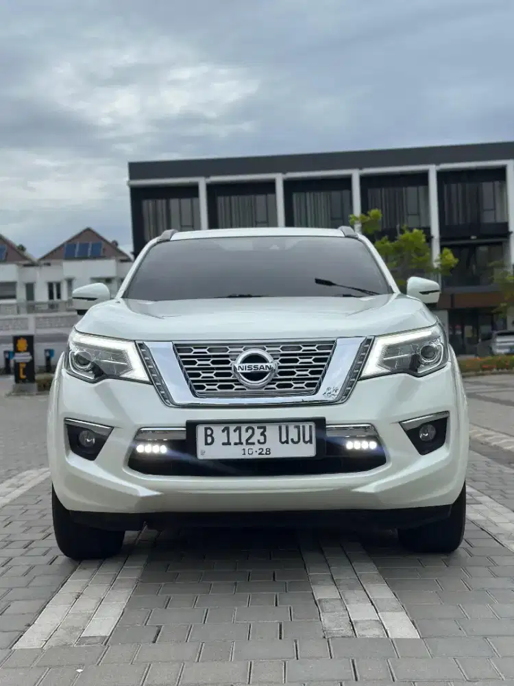 NISSAN TERRA VL 2.5 AT LOW KM 2018