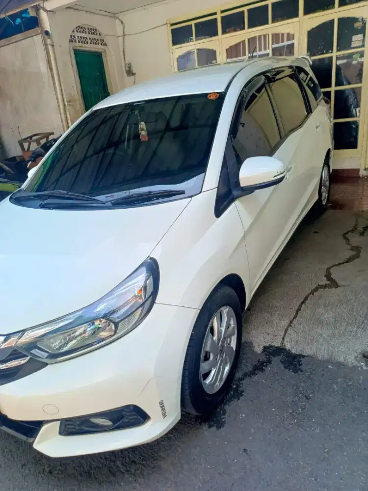 Honda mobilio e mt 2017