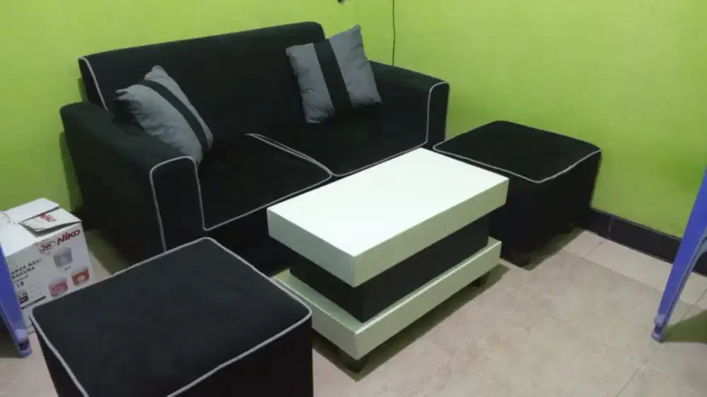 Sofa minimalis like new