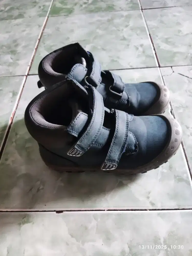 Sepatu anak import mishansha