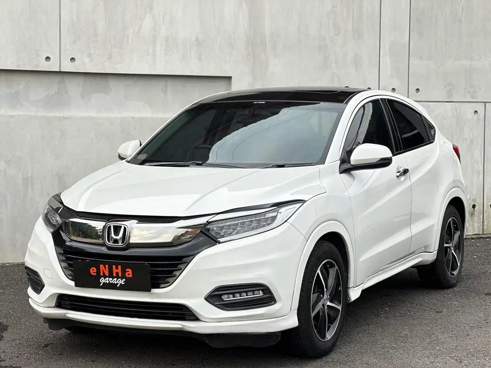 Dp 10jt.. Honda HRV Prestige 1.8 A/T 2018.. eNHa garage Semarang..