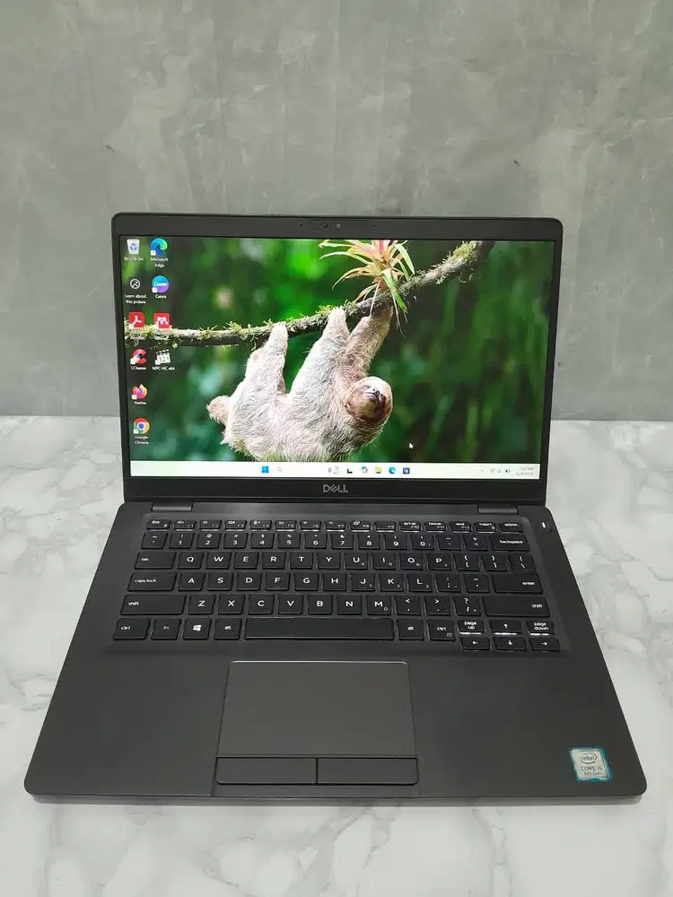 Dell 5300. Core i5 Gen8, Ram 8GB, SSD 256GB, Layar 13,3in full HD