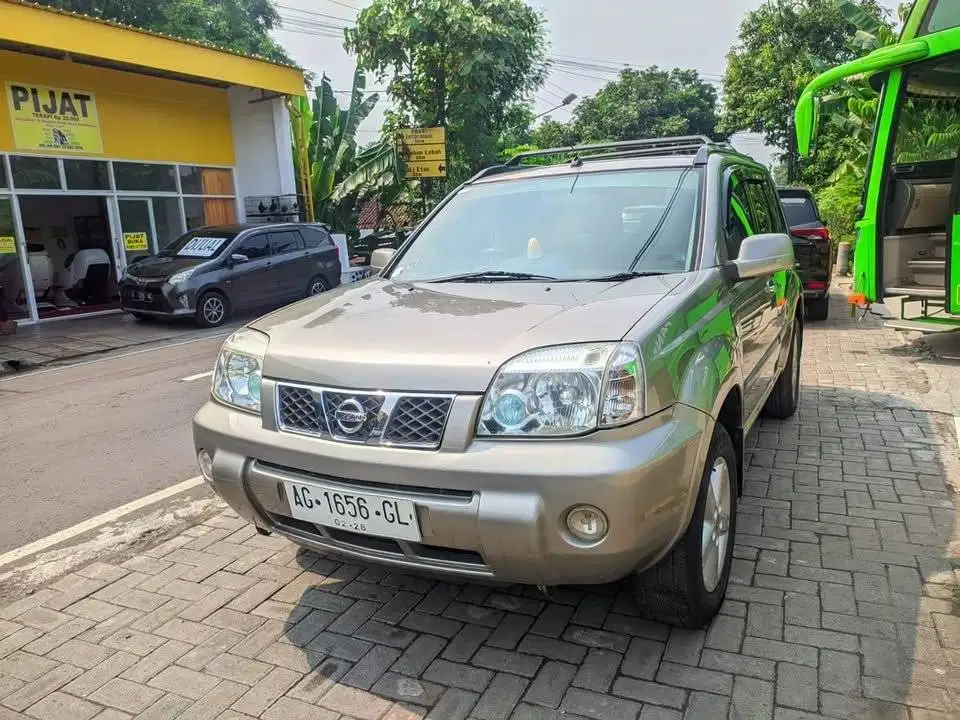 2007 Nissan Xtrail 2.0 Plat AG bagus mobil bekas sekoto kediri jatim