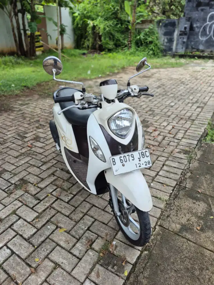 Dijual Yamaha Fino 125 tahun 2016 surat lengkap pajak hidup