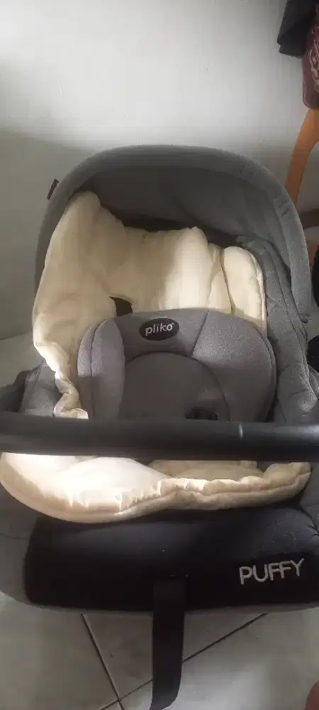 Kursi mobil bayi merk pliko