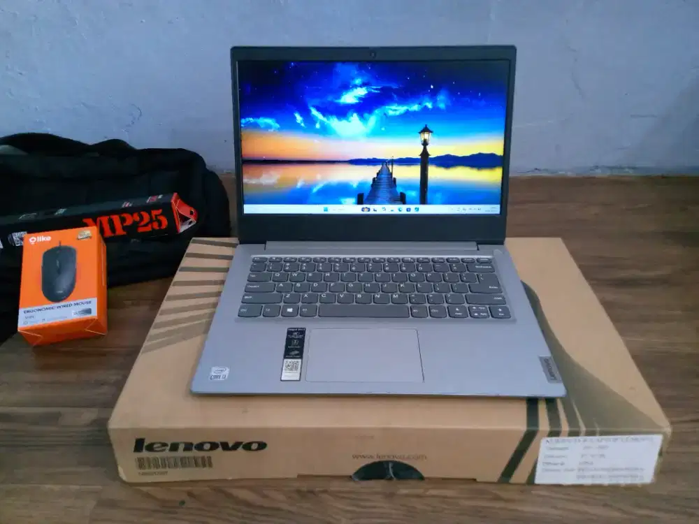 LENOVO Ideapad slim 3 Processor Intel core i3 -10110U RAM 4 SSD 512
