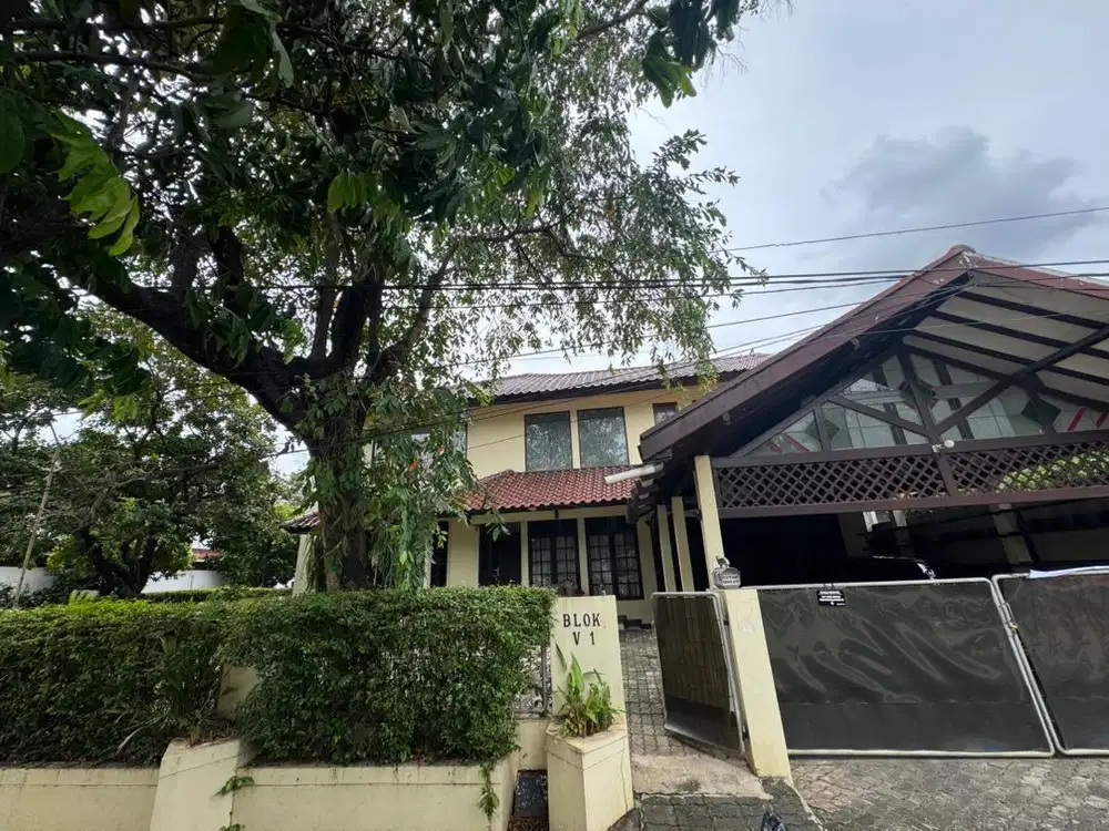 Dijual Cepat Rumah hook posisi Strategis Di Kemang Pratama 1