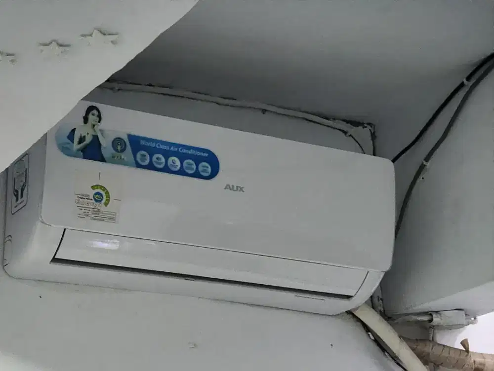 AC Bekas merk AUX 1/2 PK