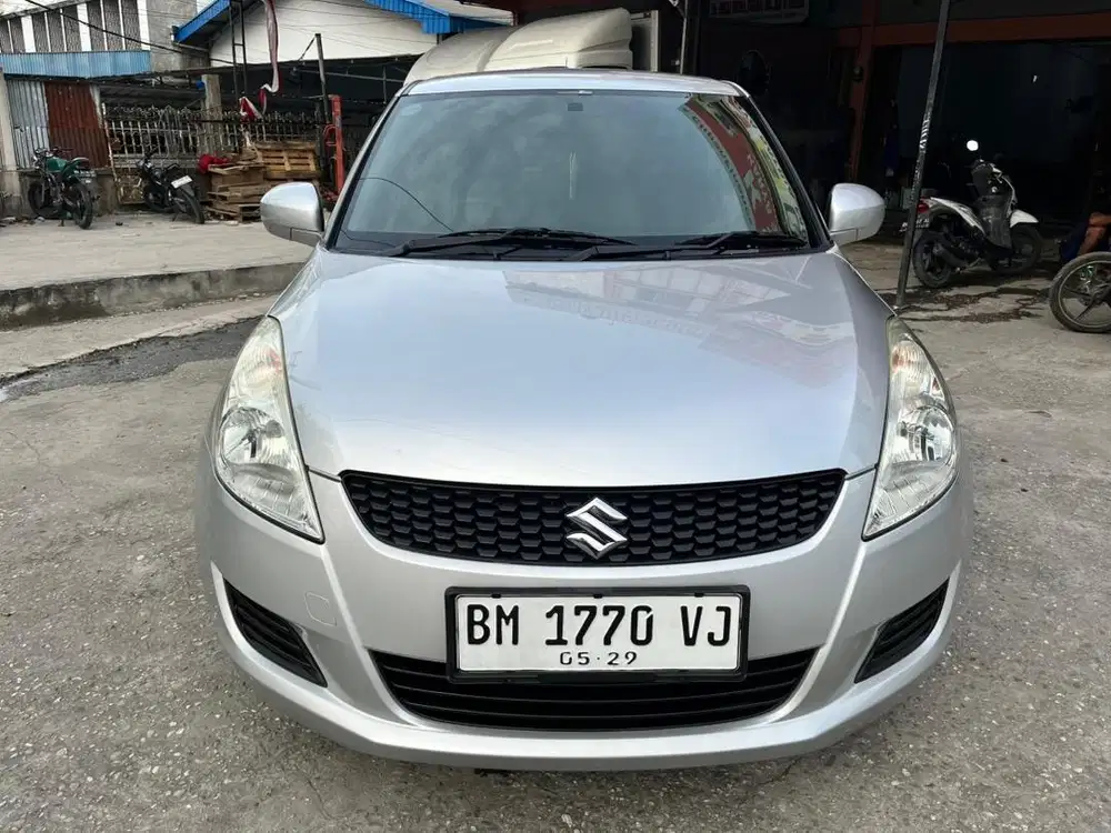 Suzuki Swift GL A/T 2014