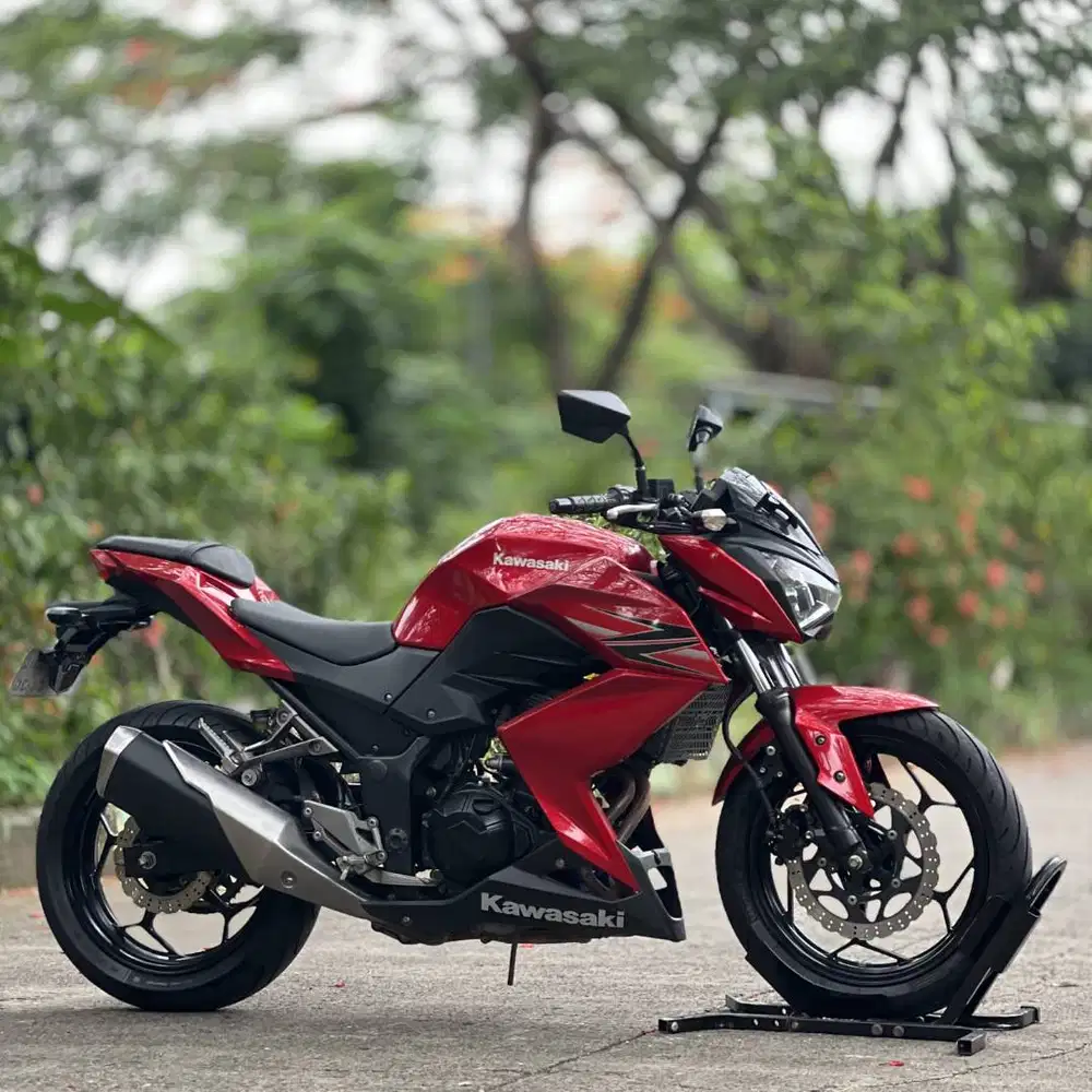 KAWASAKI Z250 FI 2013 MERAH KM LOW PAJAK PANJANG SIAP NGEBUT