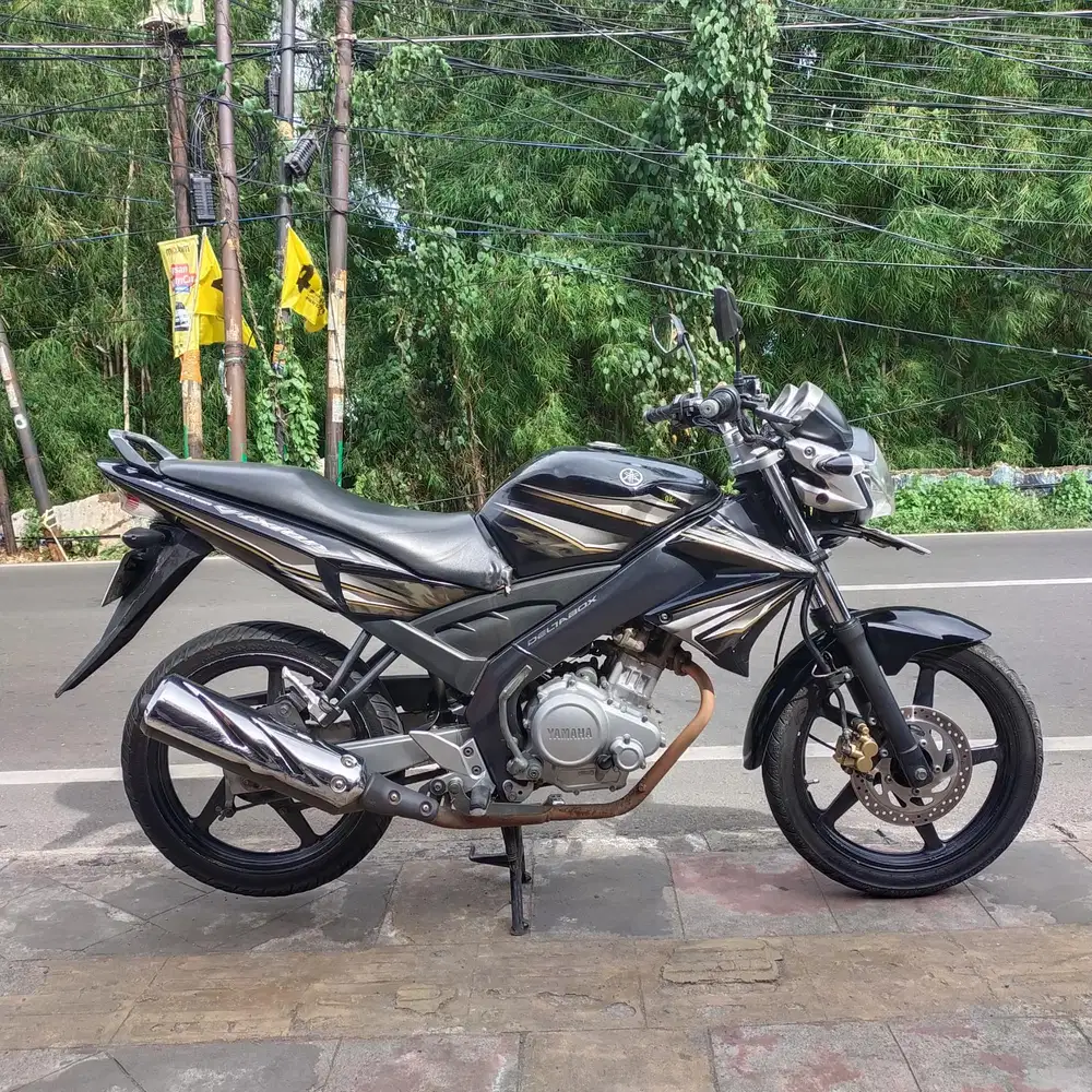 Yamaha Vixion OLD 150 2011 Hitam Mesin Aluss Lengkap Bagus