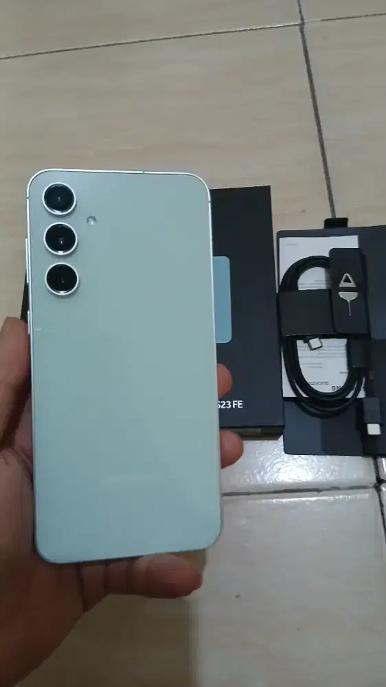 Samsung galaxy s23 fe 8/128