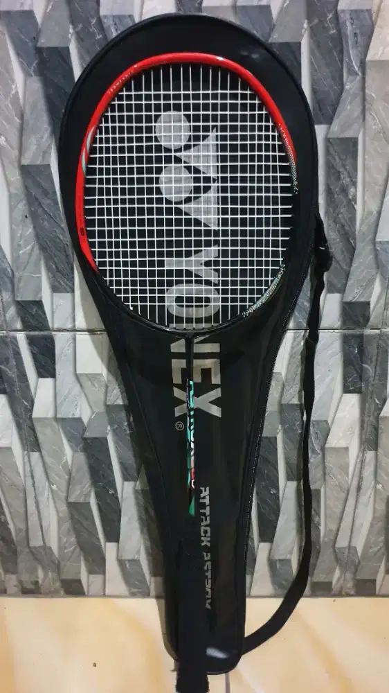 Raket yonex astrox 88D
