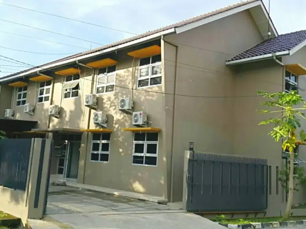 Kantor & Kost Strategis dekat Fak. Kedokteran Unswagati