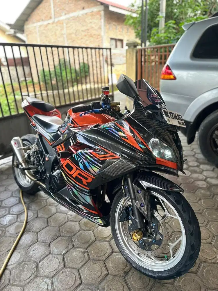 Kereta ninja warriror