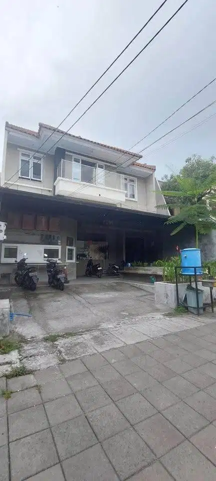 3 Lantai Rumah/Kantor Gayungsari