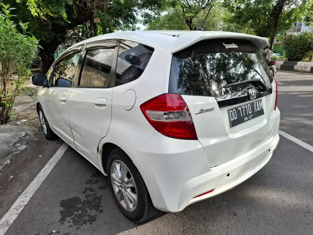 DI JUAL CEPAT MOBIL JAZZ