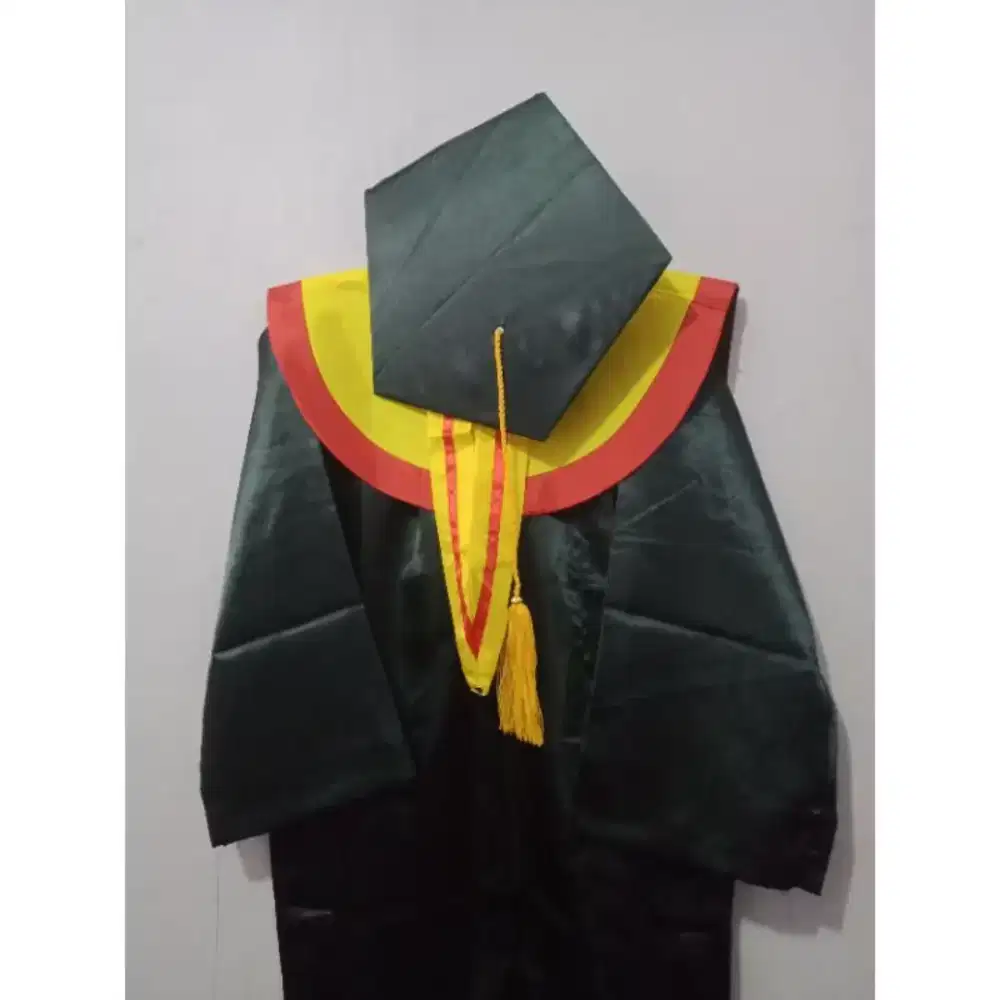 Baju Wisuda ukuran 6 - 13 tahun