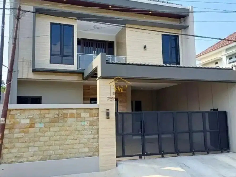 RUMAH MEWAH DIJUAL, FULL FURNISHED DI MAGUWOHARJO