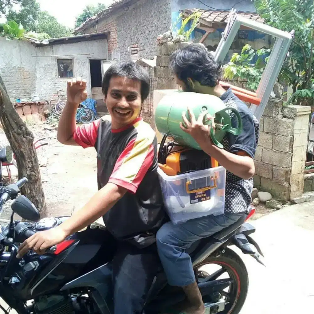 Jasa service AC KULKAS MESIN CUCI FREZEERBOX SHOWCASE CILEUNGSI