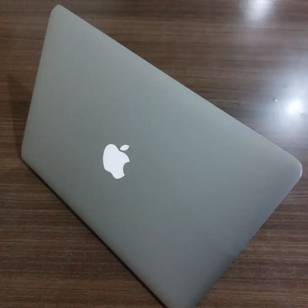 Macbook air 2017 8/256gb