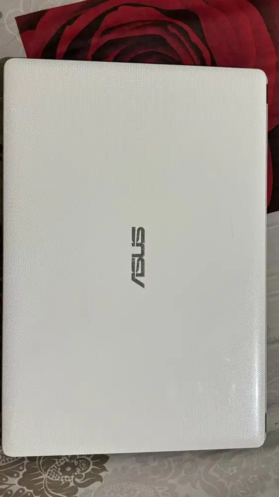 LAPTOP ASUS 2016