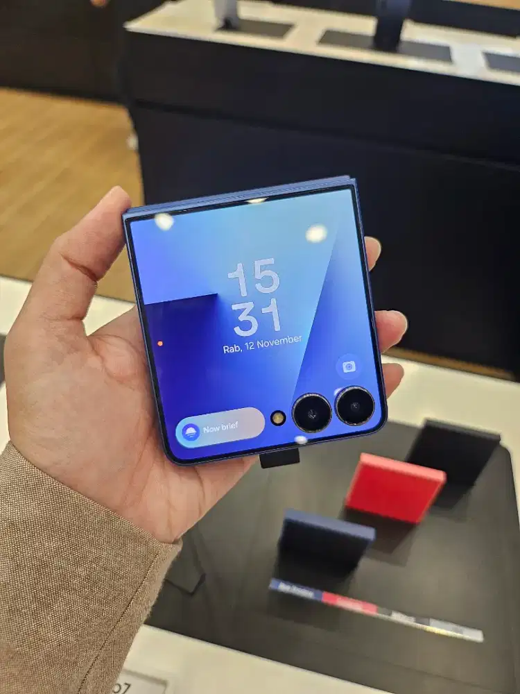 SAMSUNG GALAXY Z FLIP 7 BISA CICILAN GRATIS JAM TANGAN