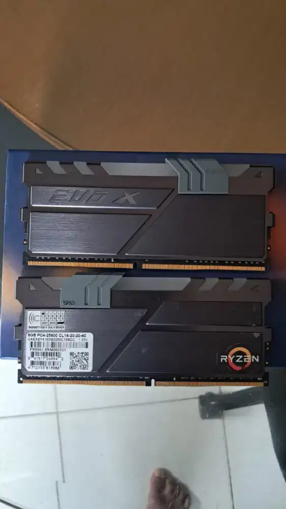 RAM 16GB (2x8GB) GEIL DDR4 EVO X II ARGB (Lifetime Warranty)