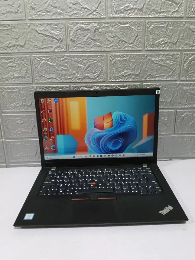 Lenovo Thinkpad T470s touchscreen Intel core i7 gen 7 ram 8gb SSD 256