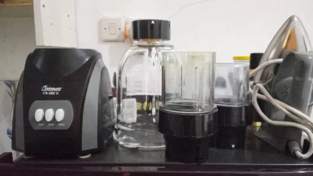 Blender & setrika merk Cosmos