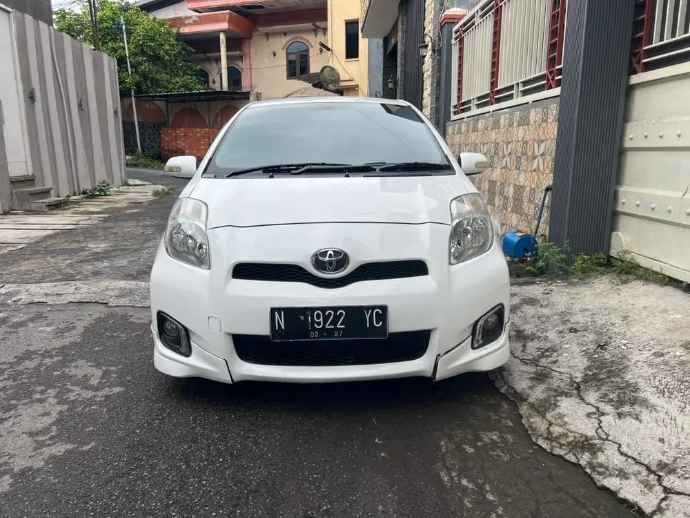 Toyota Yaris E Matic 2012