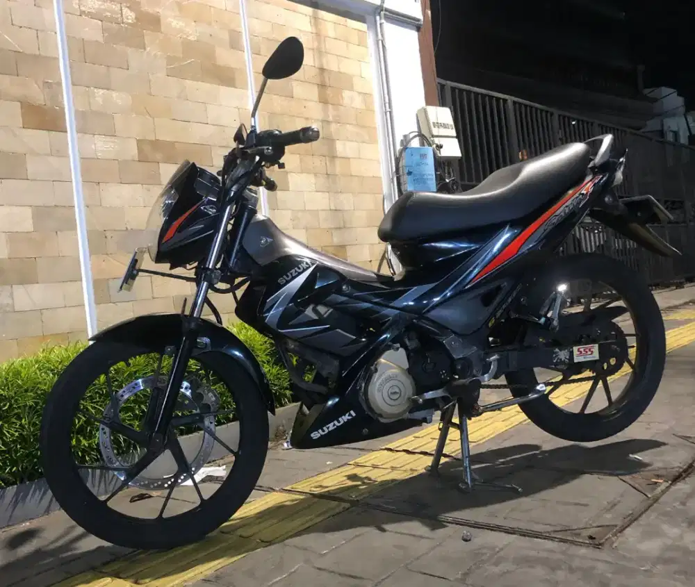 Satria fu150 scd 2011 hitam