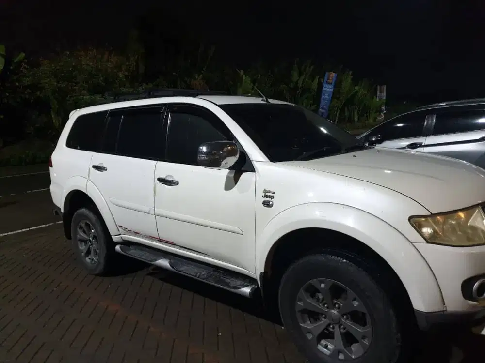 PAJERO SPORT 4x2 2011 EXCEED